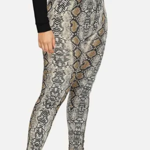 LEGGINGS MODELO ANIMAL